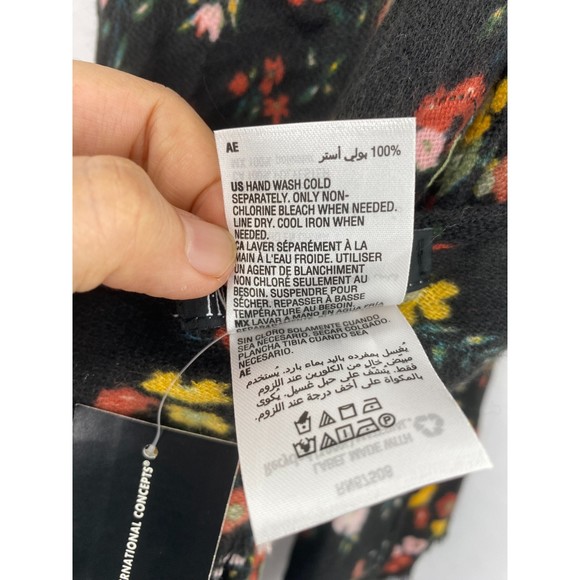 Inc NWT International Concepts Floral Print Triangle Scarf Fringe Black OS New - Picture 8 of 10